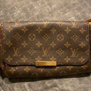 Louis Vuitton Favorite MM
